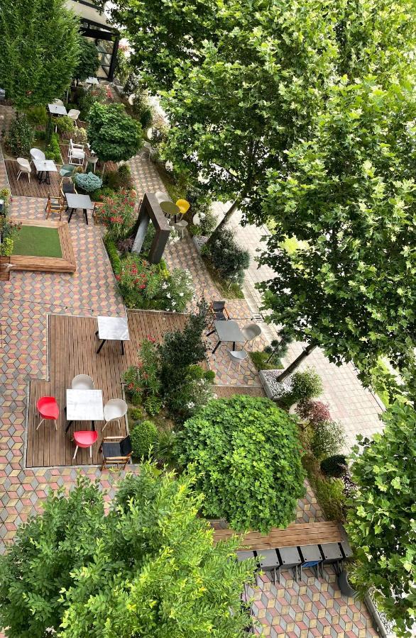 Next Door Park Hotell Skopje Exteriör bild